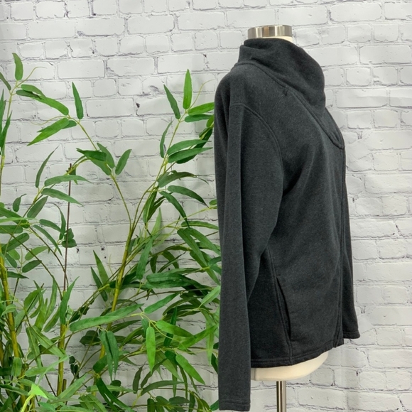 Puma Jacket - Picture 2 of 6